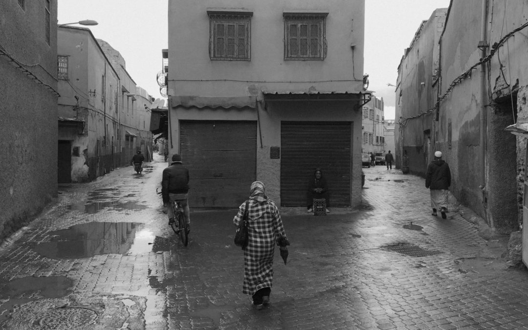 Washing up a melancholic truth – A rainy day in Marrakech